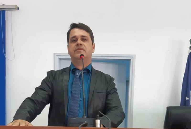 Câmara de Vereadores empossa Carlos Alves como novo vereador de Cruzeiro do Sul