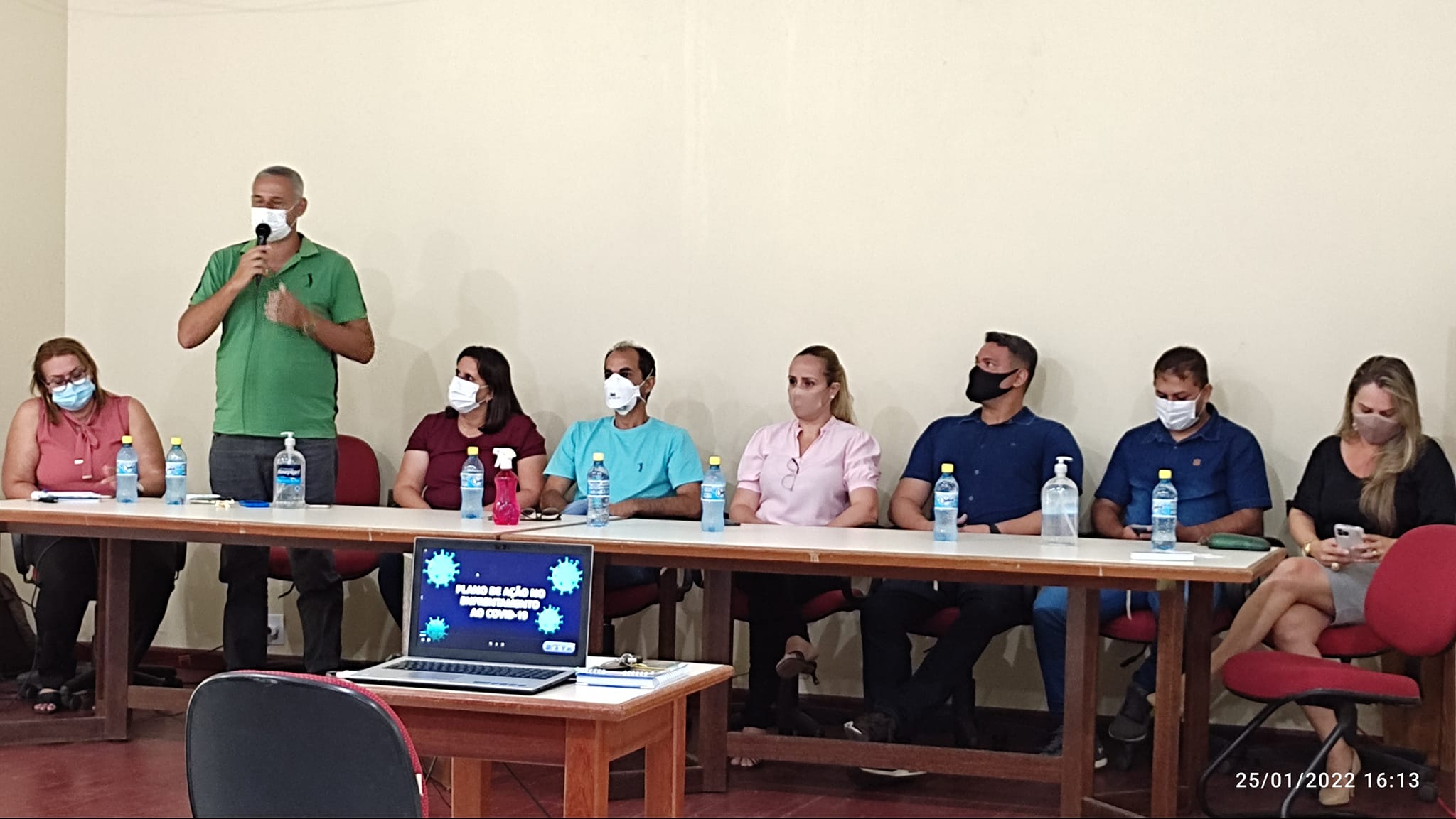 Câmara Municipal participa de reunião realizada pela prefeitura para apresentar o Plano de Combate ao COVID-19