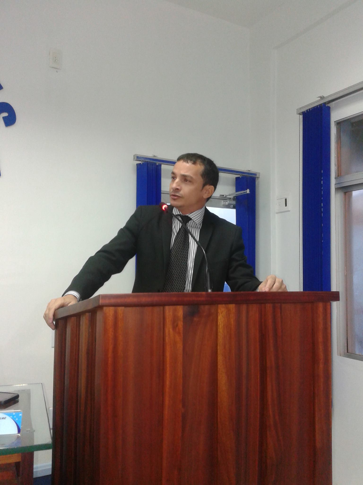 Vereador cobra investimento por parte do Governo do Estado na recuperação de ramais.