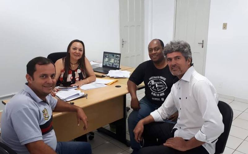 Vereador Elenildo Nascimento busca melhorias para o Conservatório de Musica do Vale do Juruá 
